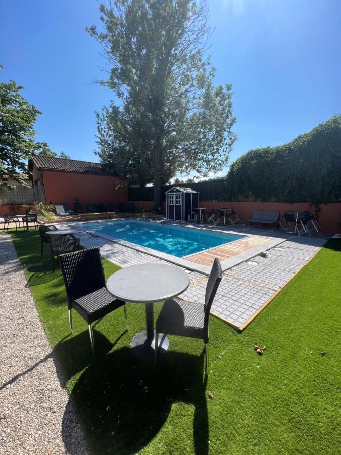 Logis Hotel-Restaurant Saint Romain Anse Dış mekan fotoğraf